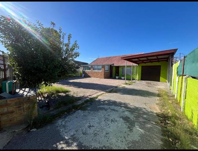 6 BEDROOM HOUSE FOR SALE IN OTTERY